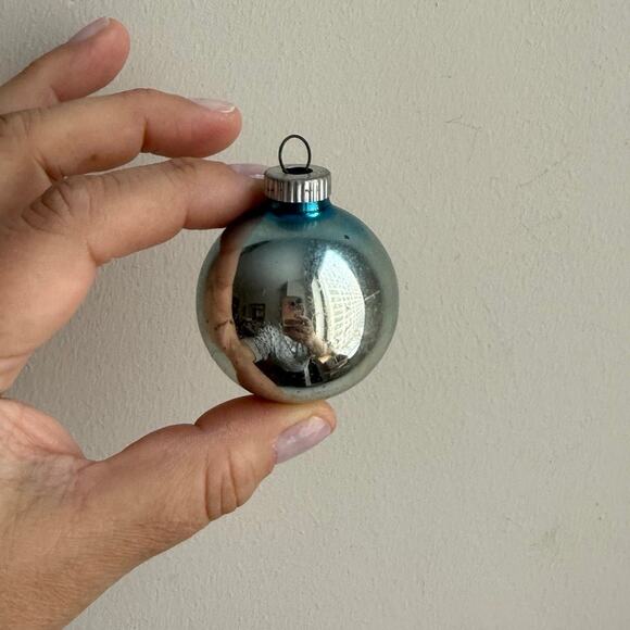 Max Eckardt Shiny Brite Christmas Ornaments 2” Glass 10 Blue Silver Holiday USA - Picture 11 of 12